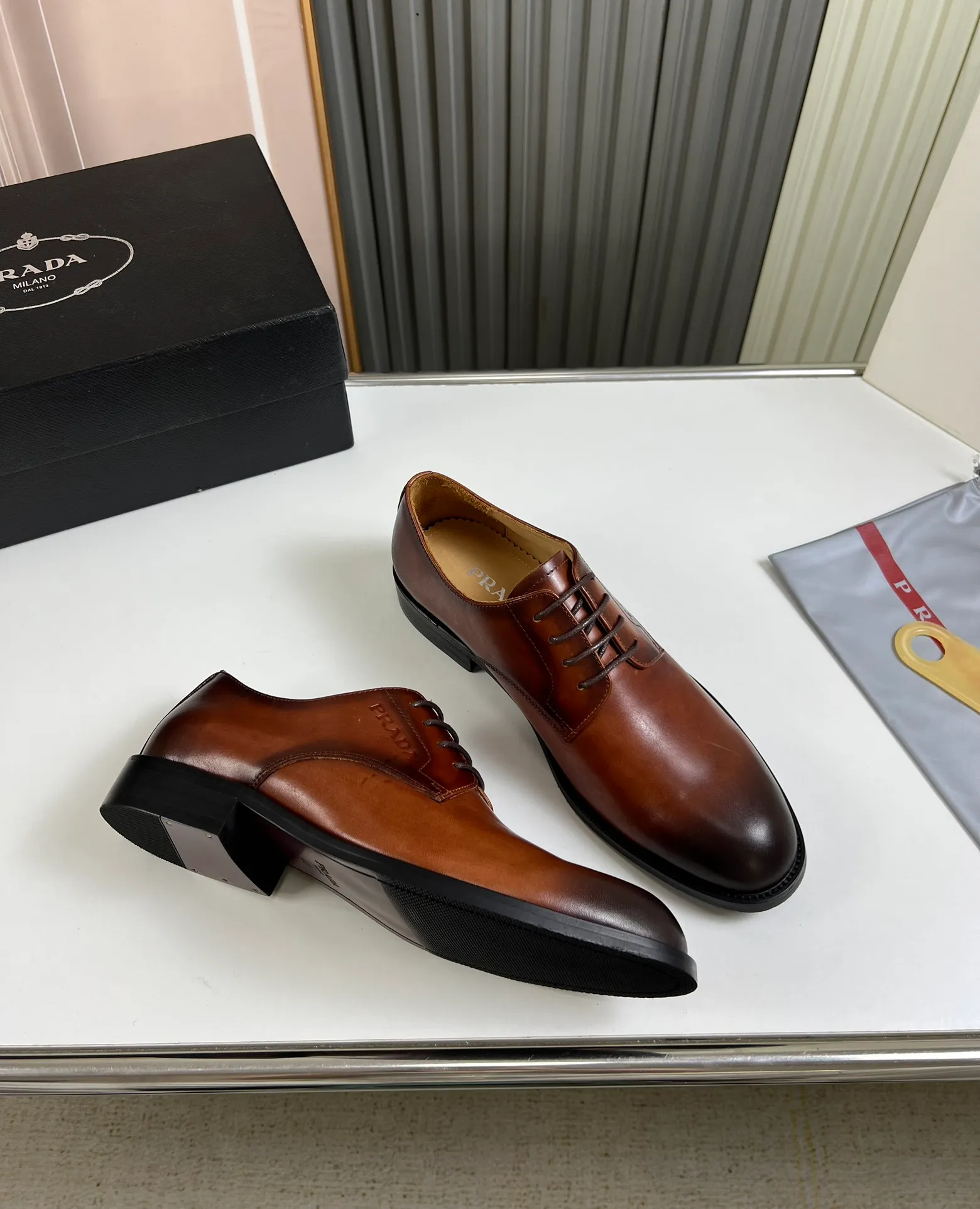 Men's shoes 💰520💰 Prada.PRADA men's business casual leather shoes, 1:1 shipment ⬆️Luxury and noble 👞All imported original brand leather, just to create a more comfortable wearing experience, upper: original open edge beaded cowhide ➕Imported full cow lining, original outsole ✔️36-45 (45 non-returnable)